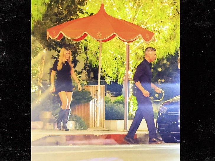 cash warren girlfriend backgrid 2