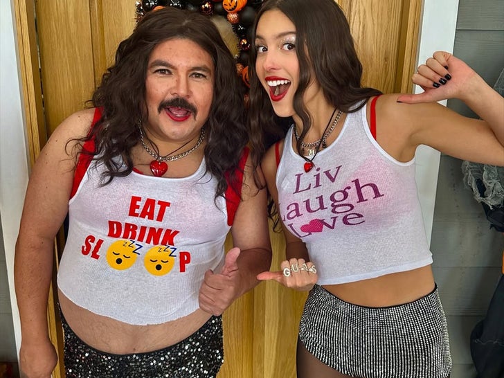 1027-Stars-Dressed-As-Stars-Sub2