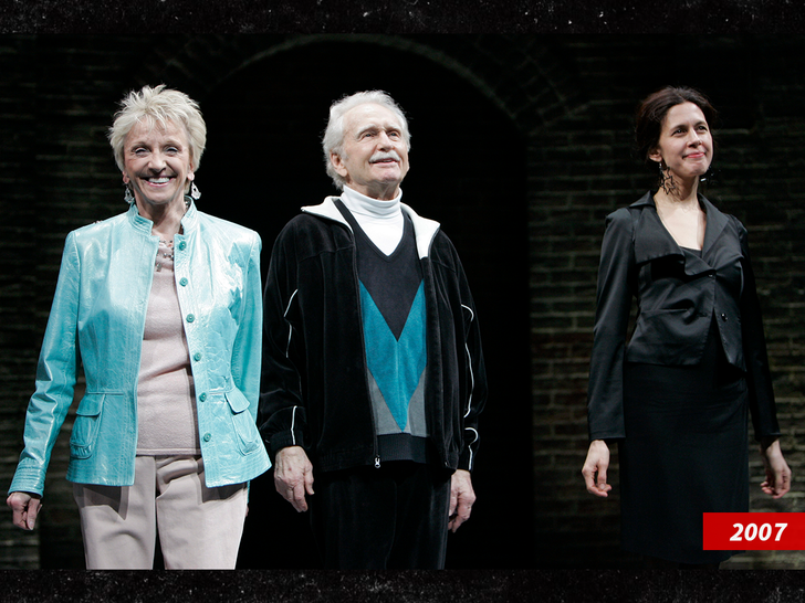 Elizabeth Franz howard katz sub getty swipe