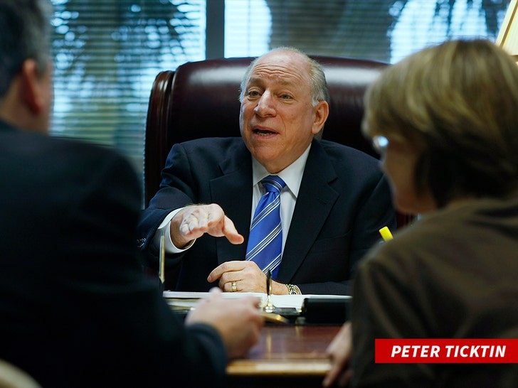 Peter Ticktin getty sub swipe