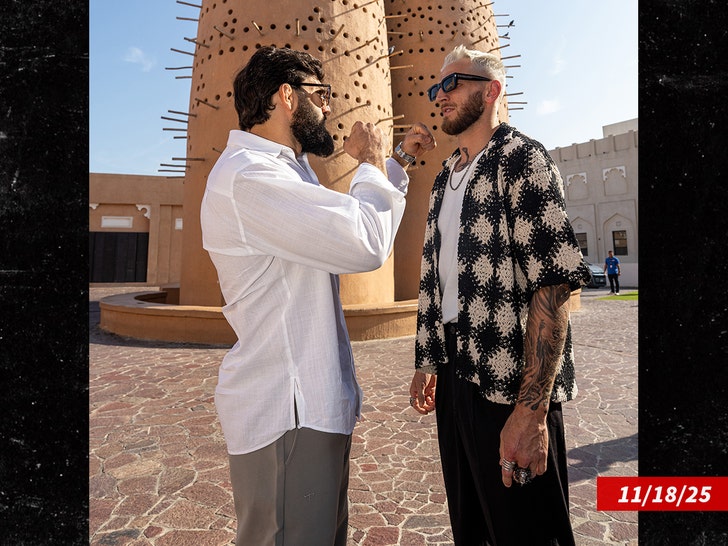 arman tsarukyan and dan hooker sub getty swipe 3