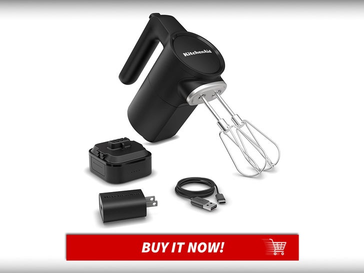 KitchenAid-Go-Cordless-Hand-Mixer-Gift-Guide-For-The-Cook-In-Your-Family-MAIN