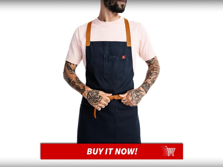 Hedley-And-Bennett-Crossback-Apron-Gift-Guide-For-The-Cook-In-Your-Family-MAIN