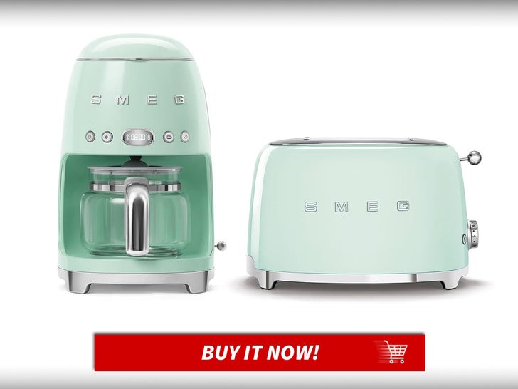 Smeg-Retro-Drip-Coffee-Machine-And-Toaster-Bundle-Gift-Guide-For-The-Cook-In-Your-Family-MAIN