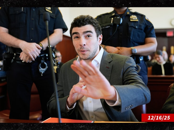 luigi mangione sub getty swipe 4