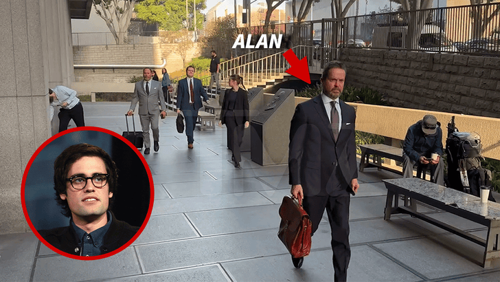 121625_nick_reiner_defense_court_arrival_kal_3